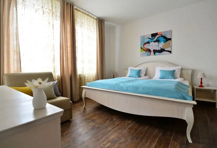 4ベッドルームハウス, Katerina Guest House
