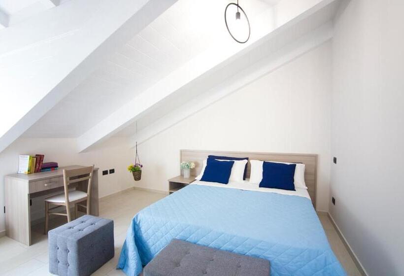 חדר סטנדרט, Borgo12