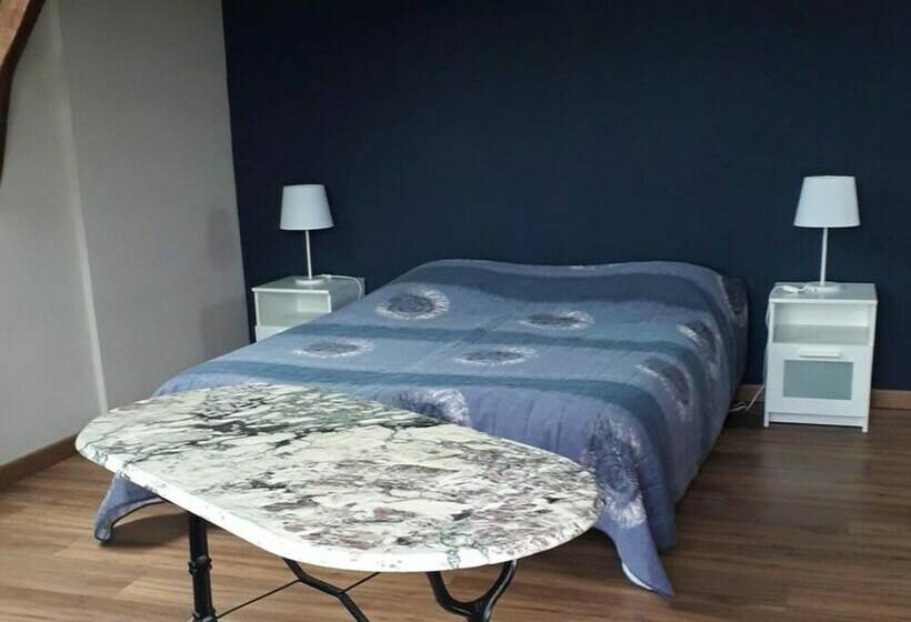 Номер Стандарт с Балконом, Chambre D Hote La Bouliere