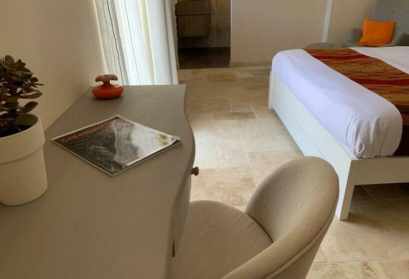 Номер Стандарт, Le Mas Aux Cedres   Teritoria