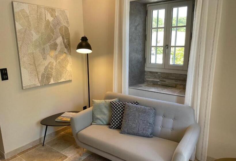 Люкс, Le Mas Aux Cedres   Teritoria