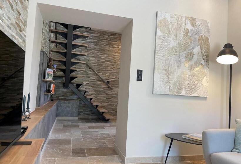 Люкс, Le Mas Aux Cedres   Teritoria