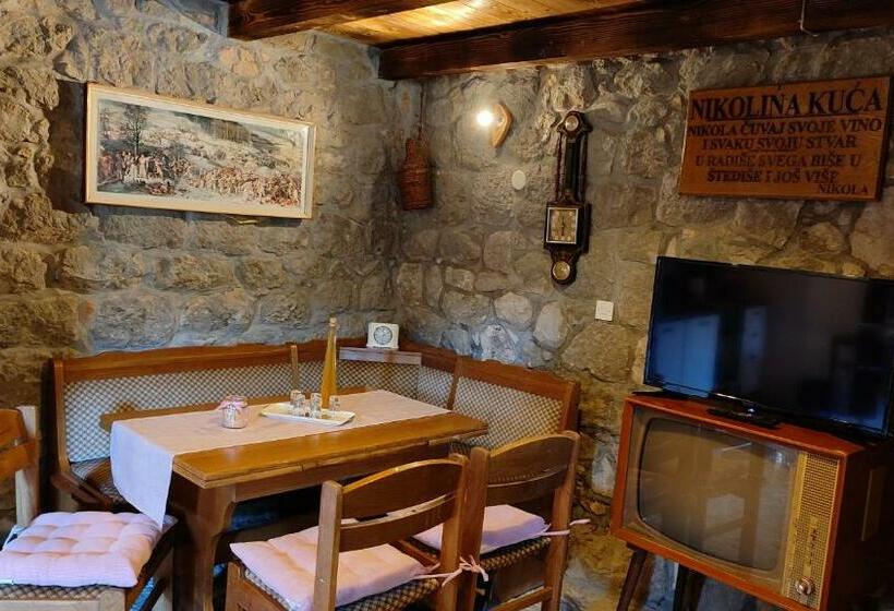 إستديو عائلى, Ethno Village Kokorici