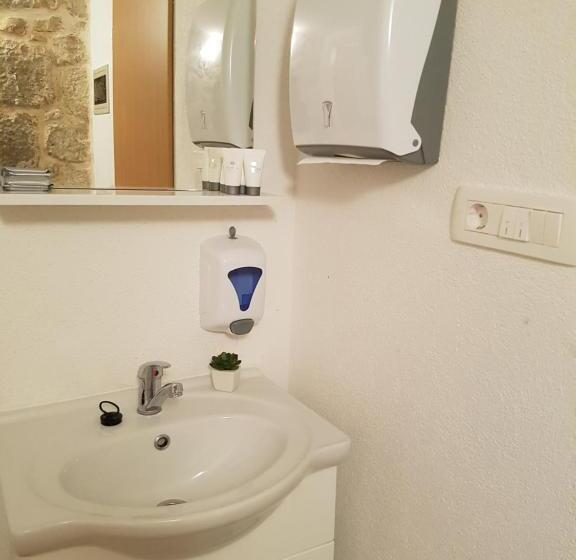 منزل غرفتين نوم, Ethno Village Kokorici