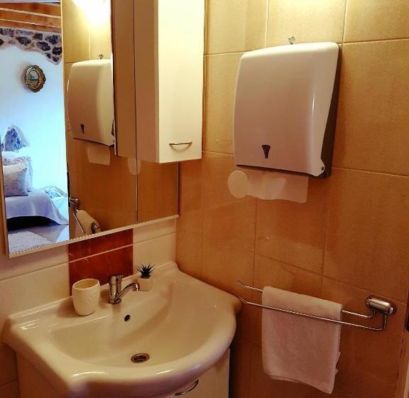 شقة غرفة واحدة مزودة بتراس, Ethno Village Kokorici