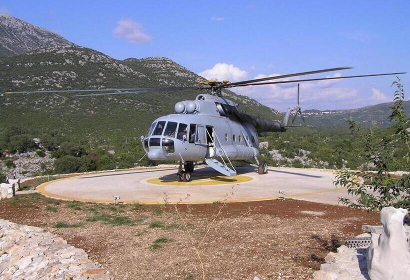 فيلا غرفة نوم واحدة مع مسبح, Ethno Village Kokorici