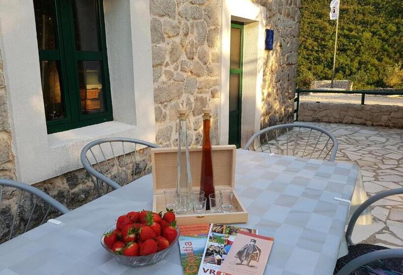 منزل غرفتين نوم, Ethno Village Kokorici