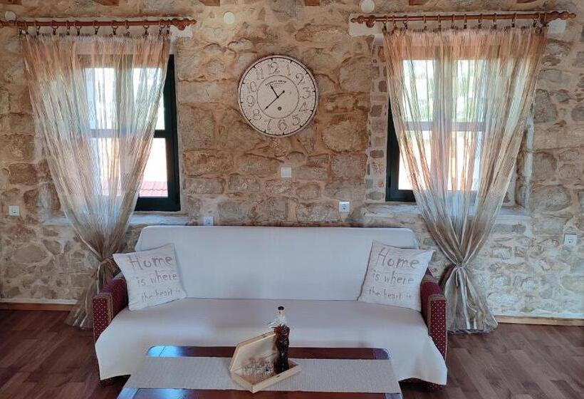 منزل غرفتين نوم, Ethno Village Kokorici