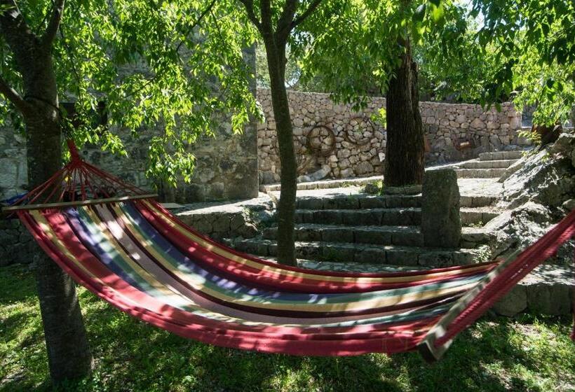 فيلا غرفة نوم واحدة مع مسبح, Ethno Village Kokorici