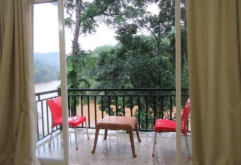 デラックストリプルルーム, Miridiya Resort