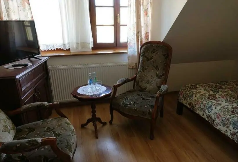 スタンダードシングルルーム, Gościniec Dworski W Ropie Pokoje Gościnne