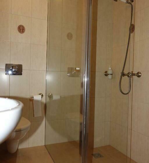 スタンダードシングルルーム, Gościniec Dworski W Ropie   Pokoje Gościnne