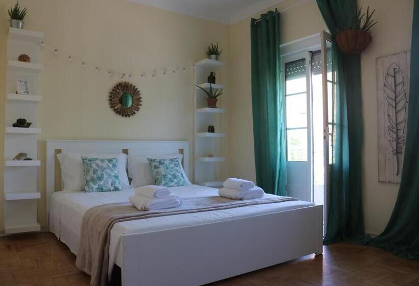 Номер Стандарт с Балконом, Green Element Guesthouse