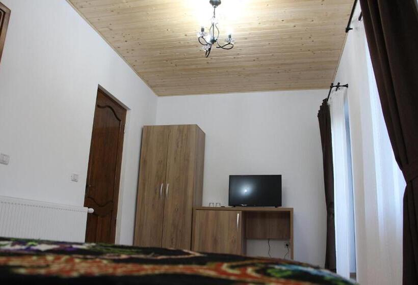 اتاق استاندارد با تخت بزرگ, Maramures Landscape