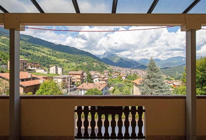 חדר סטנדרט לארבעה, Grem Bike Hostel