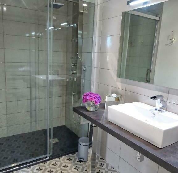 Номер Стандарт Вид на Сад, Domaine La Bastide