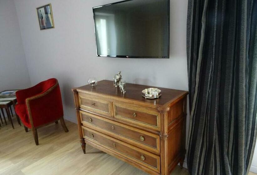 Номер Стандарт Вид на Сад, Domaine La Bastide