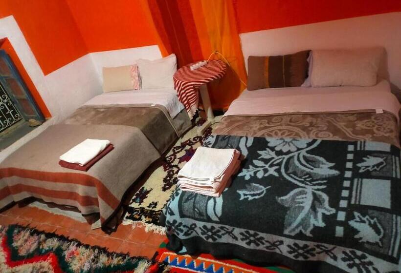 اتاق استاندارد چهار تخته, Luna Del Fuego