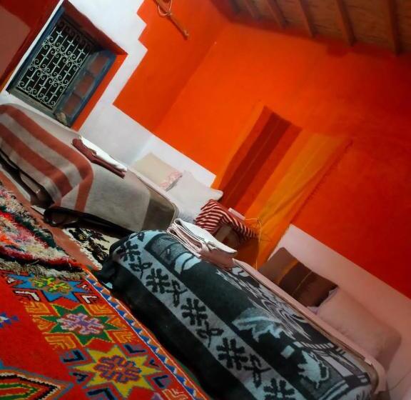 اتاق استاندارد چهار تخته, Luna Del Fuego