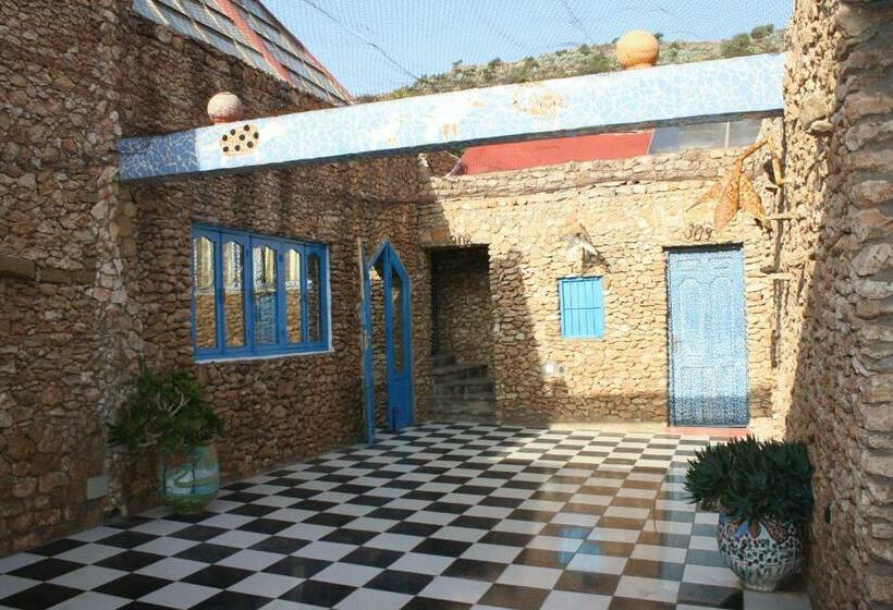 اتاق استاندارد, Leonor