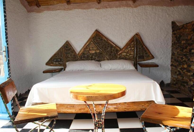 اتاق استاندارد با بالکن, Leonor