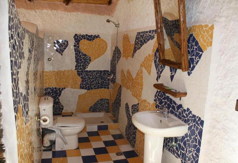 اتاق استاندارد, Leonor