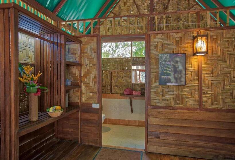 スタンダードバンガロー, Our Jungle Camp   Eco Resort