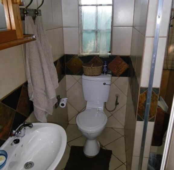 غرفة قياسية مع حمام خارجي, Marnicus B&b