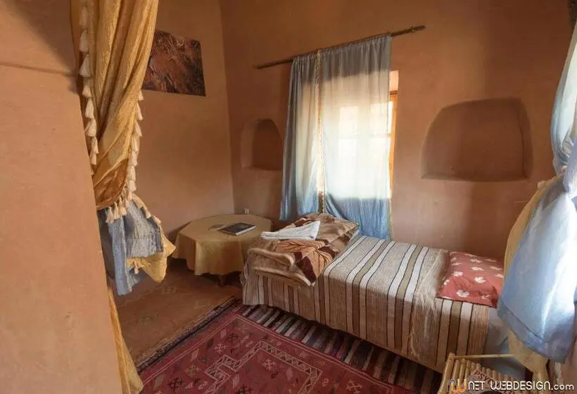 スタンダード４人部屋, Kasbah Ounila