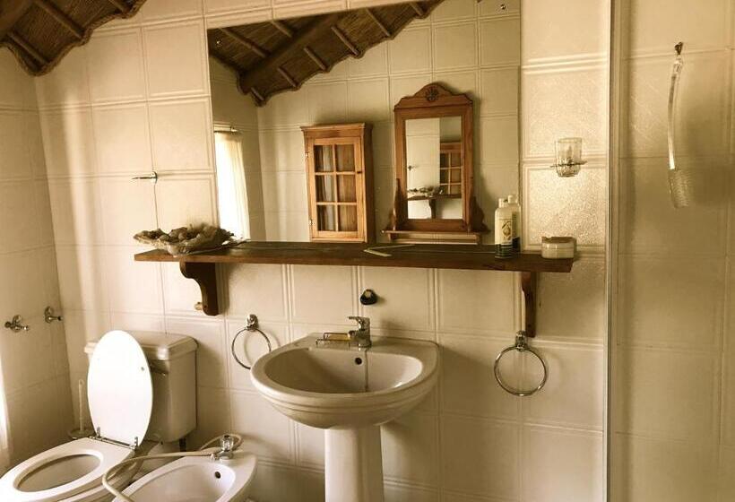 Трехместный Номер Стандарт Совместная Ванная, The Grand Marigold