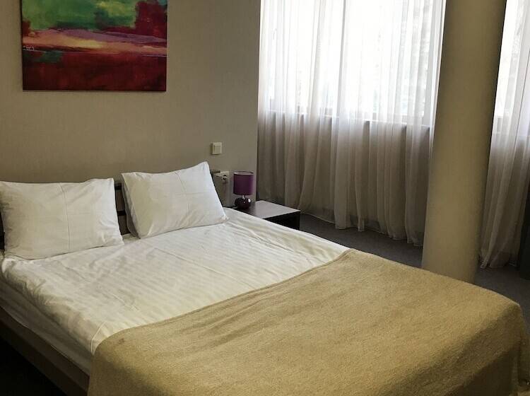 غرفة قياسية, Wellotel Chornomorsk