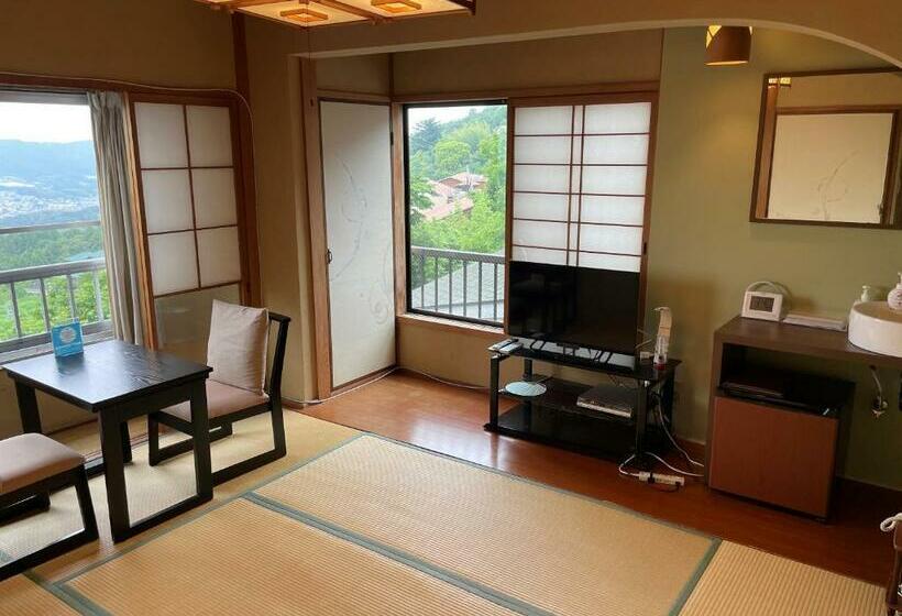 带共用浴室的标准房间, Shiroyama Ryokan