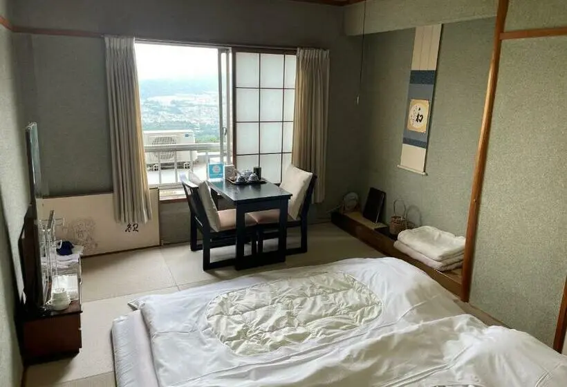 バス共有のスタンダードルーム, Shiroyama Ryokan