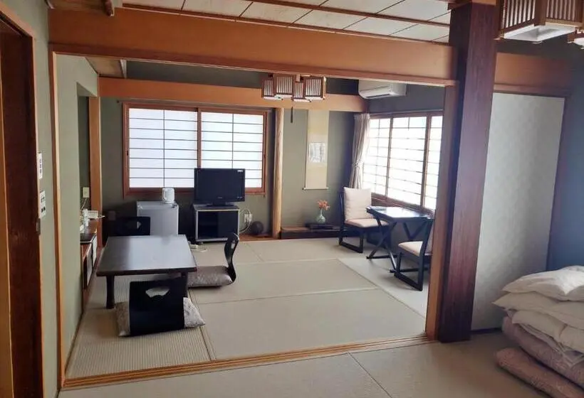 ファミリールーム, Shiroyama Ryokan