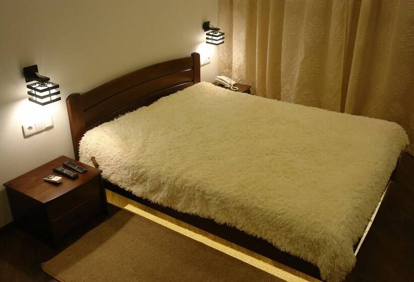 سوییت لوکس, Sicilia