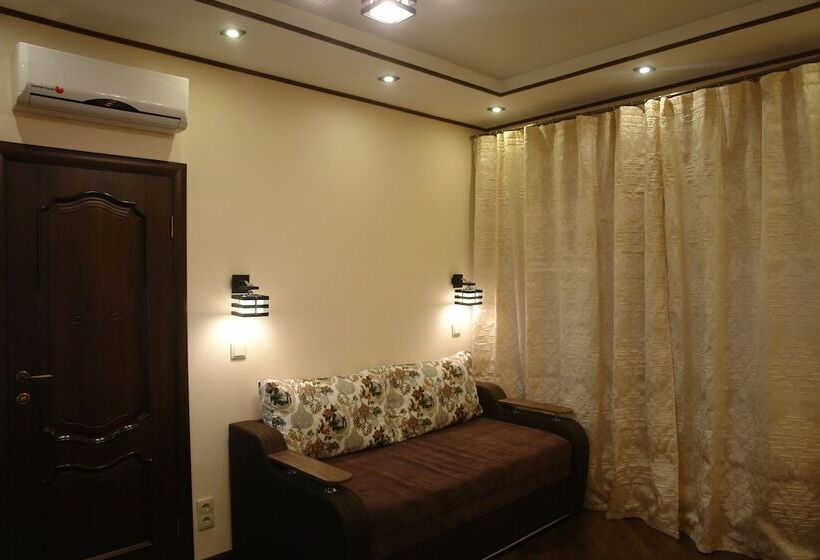 سوییت لوکس, Sicilia