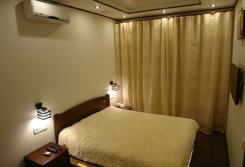 سوییت لوکس, Sicilia