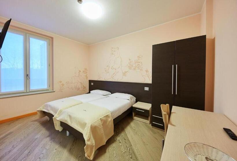 غرفة قياسية, Cornelle