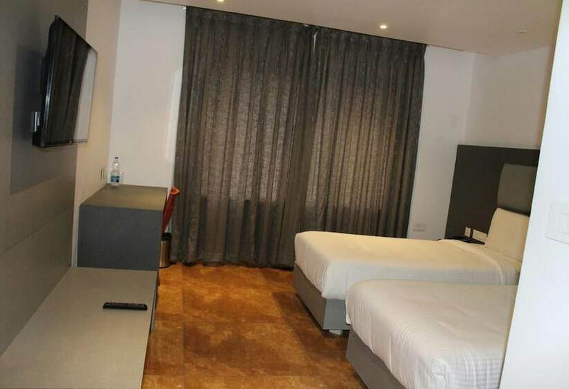 Quarto Executivo, Hills