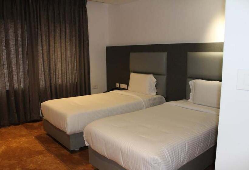 Quarto Executivo, Hills