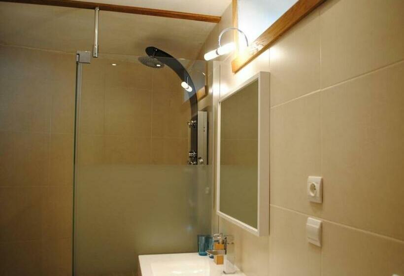 חדר סטנדרט לארבעה, Le Chalet Champenois