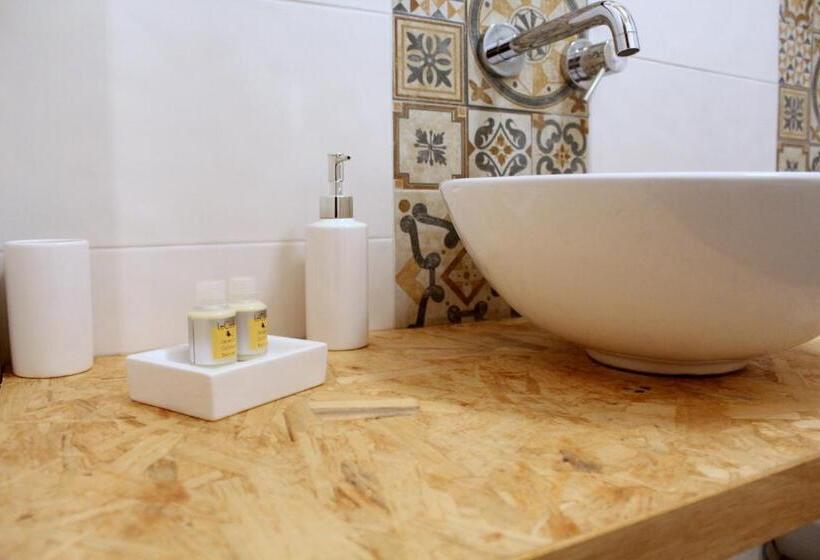 スタンダードルーム, Le Mangiatoie Del Cavaliere