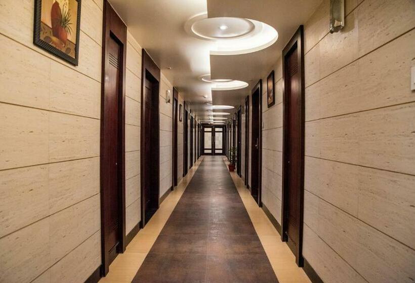 غرفة سوبيريور, Konark Grand