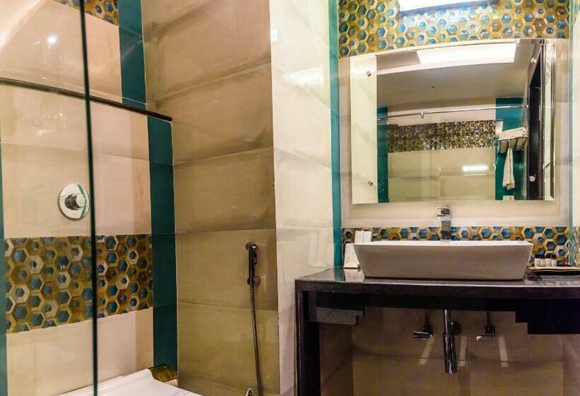 غرفة سوبيريور, Konark Grand