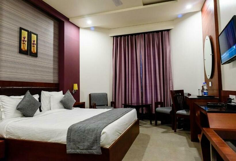 غرفة سوبيريور, Konark Grand