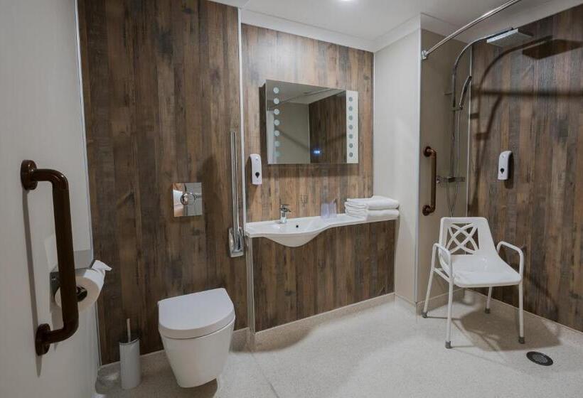 스탠다드 룸, The Old Hall