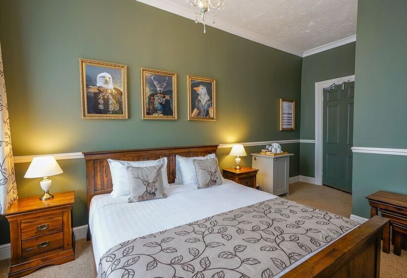 디럭스 룸, The Old Hall