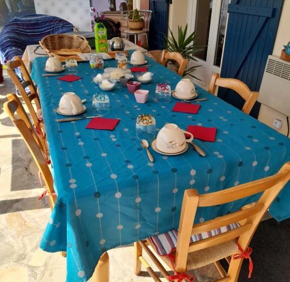 Номер Стандарт Совместная Ванная, Maison Entre Terre Et Mer
