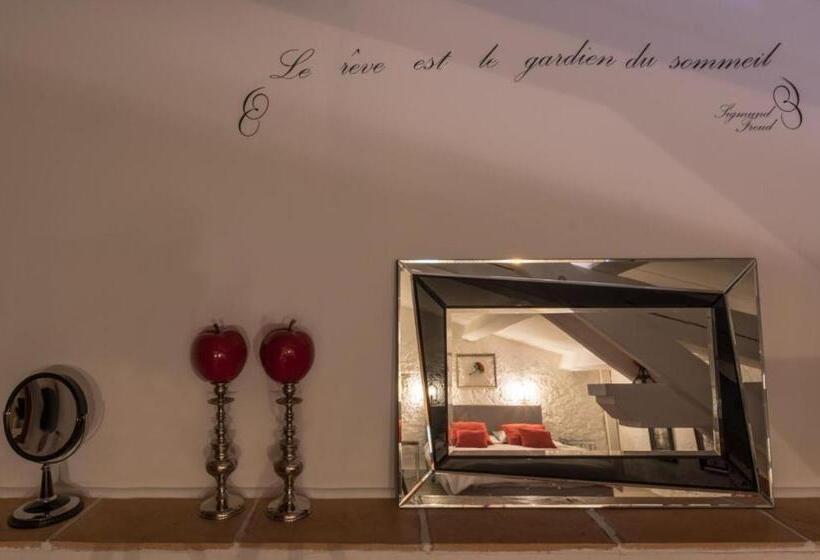 غرفة ديلوكس, Clos De La Colombe