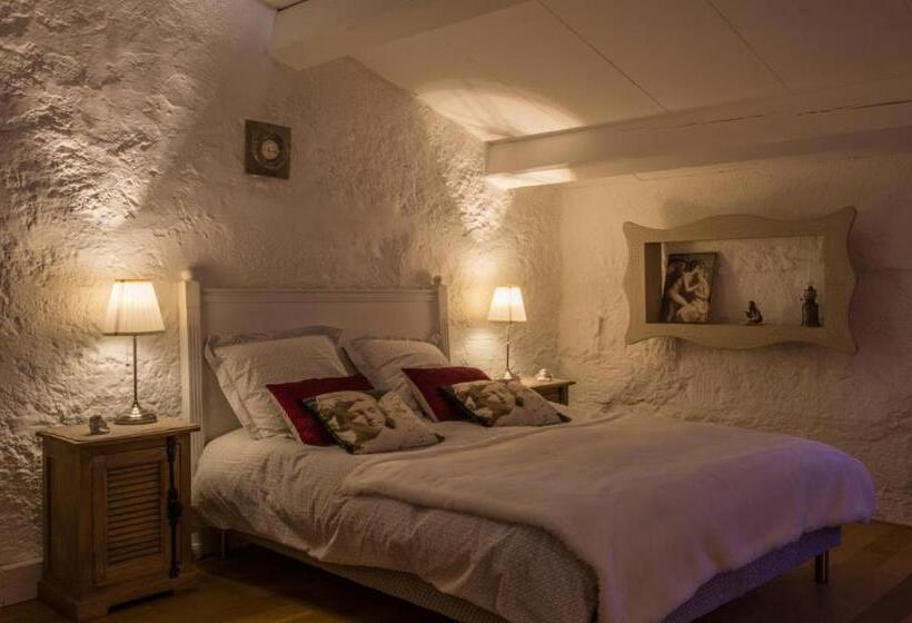 غرفة ديلوكس ثلاثية, Clos De La Colombe